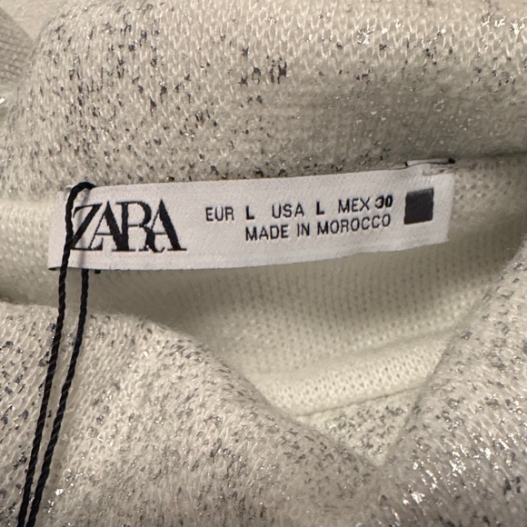 Cold Shoulder Sweater - Picture 3 of 4